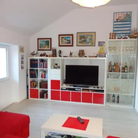 Modern Apartmant In Old Apartment