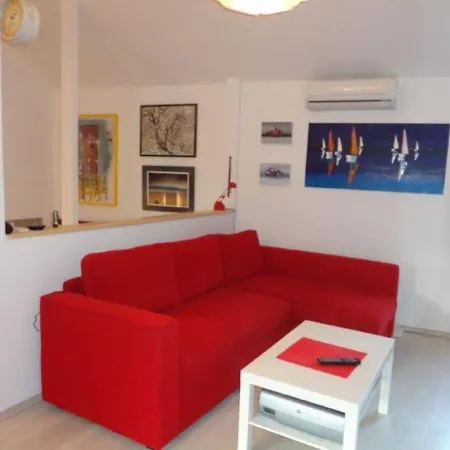 Modern Apartmant In Old Apartment