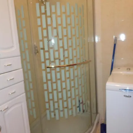 Modern Apartmant In Old 피란