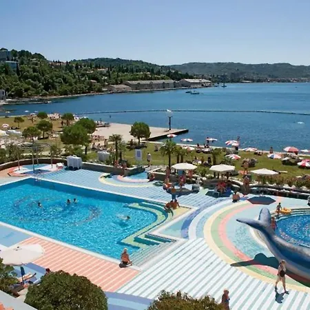 아파트 Modern Apartmant In Old *