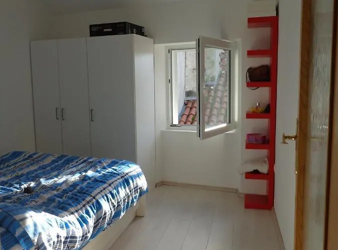 公寓 Modern Apartmant In Old 皮兰